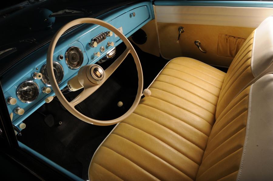 Интерьер Amphicar 770 Convertible 1966 года  (фото 4 из 8)